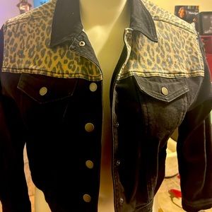 Beautiful torrid clothes size 0-2 15$ per item lmk!